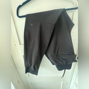 Men’s lulu lemon abc joggers size M